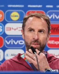 开云官网-【前瞻】三狮有三愁：赢，赢得漂亮，和卢克·肖一起赢