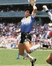 开云体育官网-“上帝之手”球衣拍600万英镑 老马女儿说它是假的