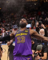 开云-库里前队友：我不爽湖人亏待詹姆斯！他没去前、无人想去湖人！