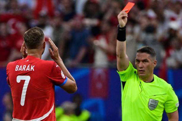 1719432143915094848.jpg 2158789782-612x612.jpg